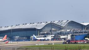 elderly-couple-in-distress-at-chennai-airport