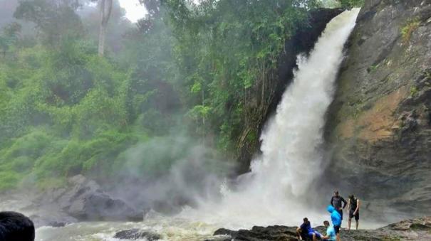 Army airlifts four bodies from Soochipara Waterfalls in Wayanad landslide