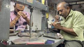 gujarat-diamond-firms-in-crisis-decision-to-suspend-production-for-10-days