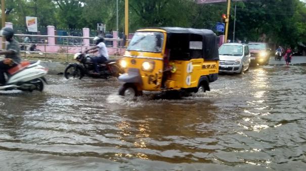 Heavy rain in Nellai district 2 killed in lightning strike