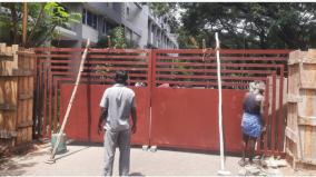 3-huge-gates-to-prevent-protesters-from-entering-madurai-mayor-commissioner-office