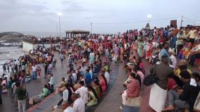 tourists-throng-kanyakumari-due-to-3-day-holiday