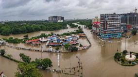 gujarat-rains-pm-modi-assures-cm-patel-of-central-govt-support