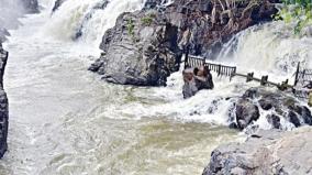 ban-for-bath-in-hogenakkal-falls