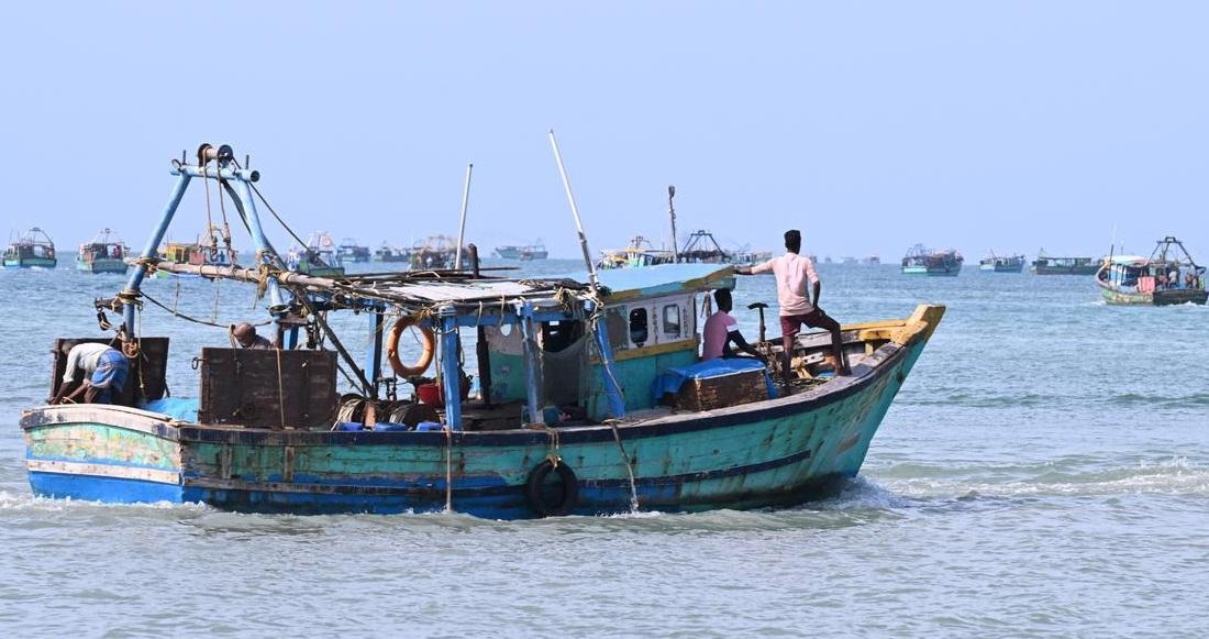 11-தமிழக-மீனவர்கள்-விடுதலை:-படகு-உரிமையாளர்-ஆஜராக-இலங்கை-நீதிமன்றம்-உத்தரவு