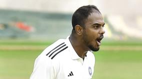 yash-dayal-beat-trolls-with-his-skills-father-admires-test-call