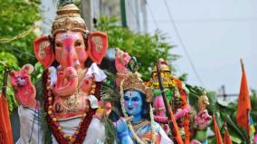 1878-ganesha-idols-brought-in-procession-in-chennai-roads-immersed-in-the-sea