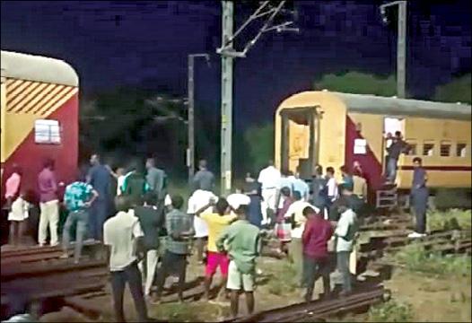 3 coaches derailed in Sethu Express train