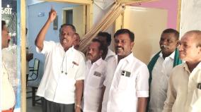 sudden-protest-by-the-milk-producers-welfare-association-at-the-deputy-registrar-s-office-in-virudhunagar