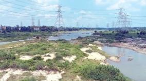 azhinjivakkam-panchayat-administration-dumping-garbage-in-kosasthalaiyar-river