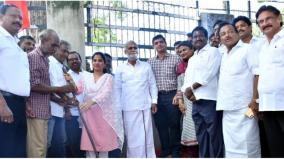 instructions-to-make-barriers-where-rainwater-drainage-works-are-taking-place-minister-sekarbabu