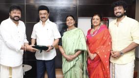 actor-jayaram-invite-mk-stalin-for-kalidas-jayaram-marriage