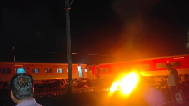 passenger train collided with goods train caught fire in kavarapettai tn