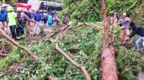 heavy-rain-leads-to-landslide-in-coonoor