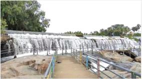 tourists-are-prohibited-from-bathing-in-kodiveri-dam