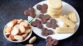 traditional-rice-biscuits-for-diwali