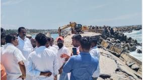 the-dilapidated-tengapatnam-fishing-harbor-retaining-wall