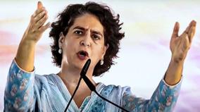 priyanka-gandhi-vadra-to-file-nomination-for-wayanad-lok-sabha-bypoll-today-reaches-kerala-with-sonia-gandhi