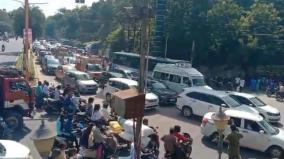 traffic-jam-in-puducherry-due-to-increase-in-tourist-arrivals