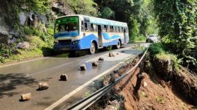 landslide-on-coonoor-mettupalayam-hill-road-affected-traffic