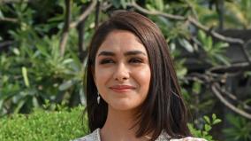 stories-written-for-me-makes-happy-mrunal-thakur