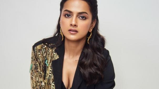 actress shraddha srinath latest album