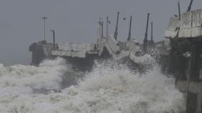 cyclone-fengal-as-rain-intensifies-in-puducherry-tourist-spots-closed