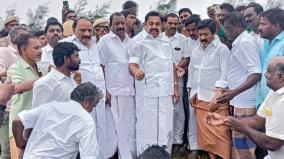 palaniswami-visits-flood-victims-and-comforts-people