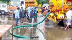 corporation-is-working-hard-to-clear-out-the-accumulated-rainwater-in-chennai