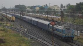 train-movement-was-disrupted-at-vikravandi-mundiyampakkam-bridge