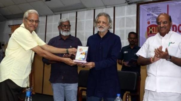 it not easy to screen short flim and documentry says anand patwardhan