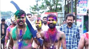 dancing-and-singing-of-the-ayyappa-devotees-in-erumeli