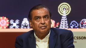 mukesh-ambani-s-reliance-industries-seeking-record-25-500-crore-loan-to-settle-dues-report