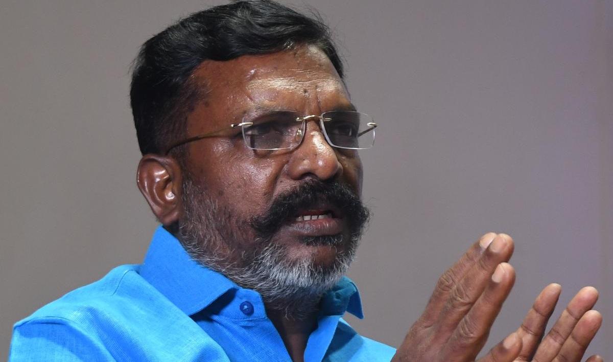 திருமாவை இழுக்க திட்டம் போடுவது ஏன்? - முட்டிமோதும் மூன்று கழகங்கள்!