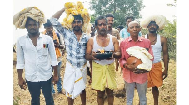 Paruvadha Rajakulam lighting the Maha Deepam at thiruvannamalai in Karthika Deepam