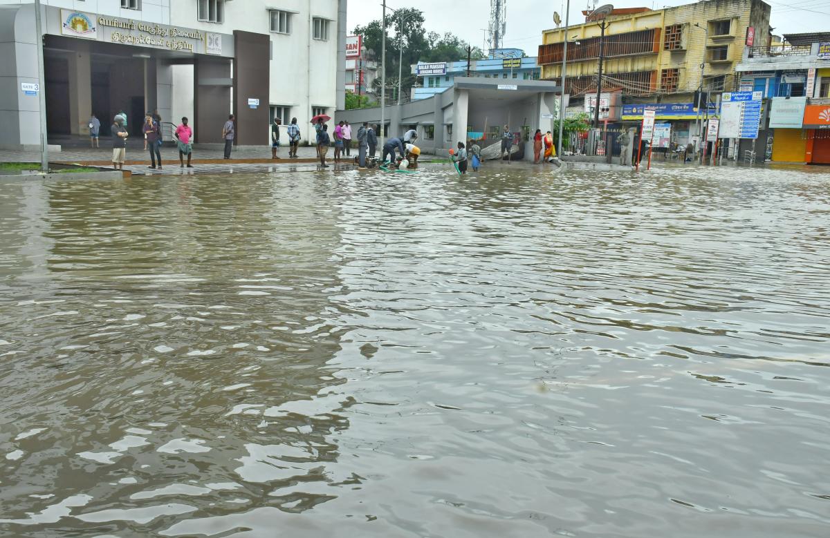 மழையை எதிர்கொள்ளும் பணியில் தொய்வு: நெல்லையை மீண்டும் கதிகலங்க வைத்த வெள்ளம்