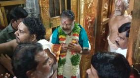 o-panneerselvam-swamy-darshan-at-andal-temple