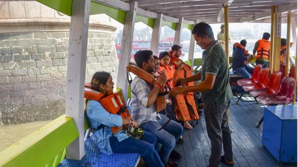 After ferry tragedy, life jackets mandatory for boat rides from Gateway of India