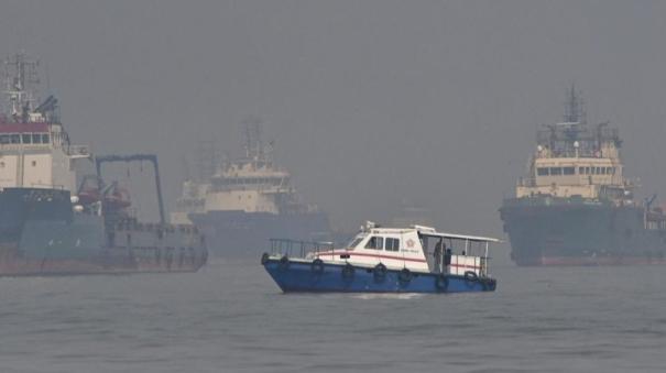 Search for 2 missing in Mumbai boat accident intensifies