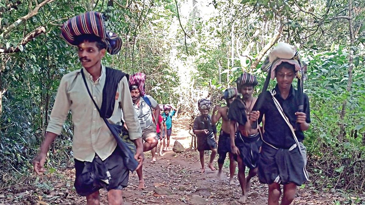 வனப்-பாதையில்-நடந்து-வரும்-பக்தர்களுக்கு-சபரிமலையில்-அரைமணி-நேரத்தில்-ஐயப்ப-தரிசனம்