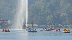 tourists-prepare-to-celebrate-new-year-in-the-midnight-cold-at-kodaikanal