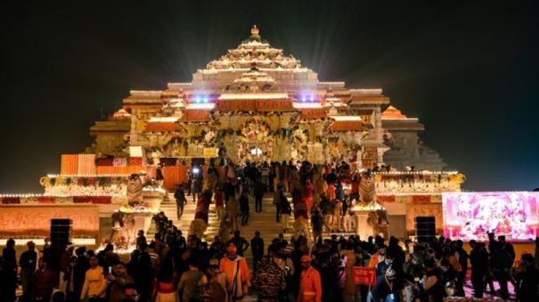 Devotees throng Ayodhya for New Year in UP