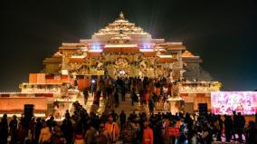 devotees-throng-ayodhya-for-new-year-in-up