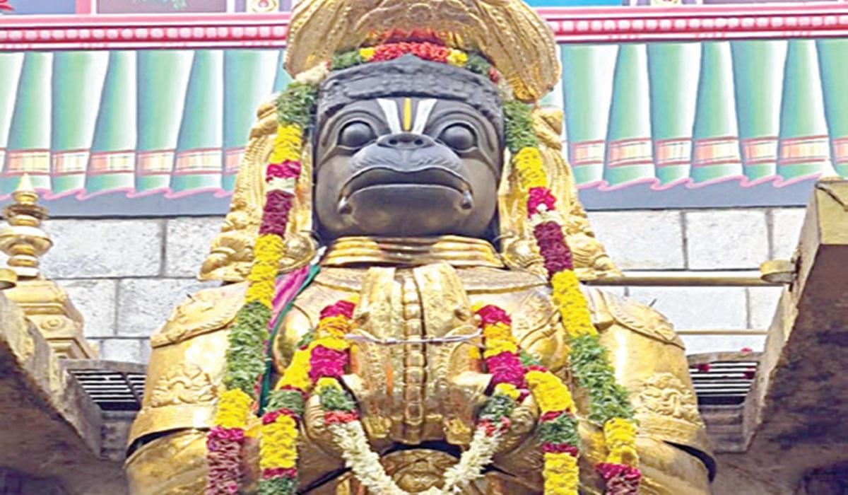 நாமக்கல்-ஆஞ்சநேயருக்கு-3-டன்-மலர்களால்-சிறப்பு-அபிஷேகம்