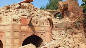 aurangzeb-palace-demolished-in-agra-plans-to-demolish-25-more-buildings