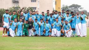 chennaiyin-fc-footballers-celebrate-pongal