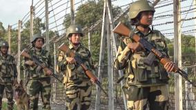 ahead-of-r-day-adg-bsf-reviews-security-along-ib-in-kathua