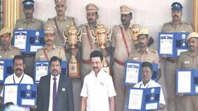 cm-presented-medals-awards-at-republic-day-ceremony-in-chennai