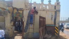 meerut-mosque-over-150-yrs-old-being-razed-after-dist-admin-orders