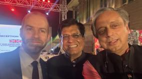 congress-mp-shashi-tharoor-clicks-selfie-with-union-minister-piyush-goyal